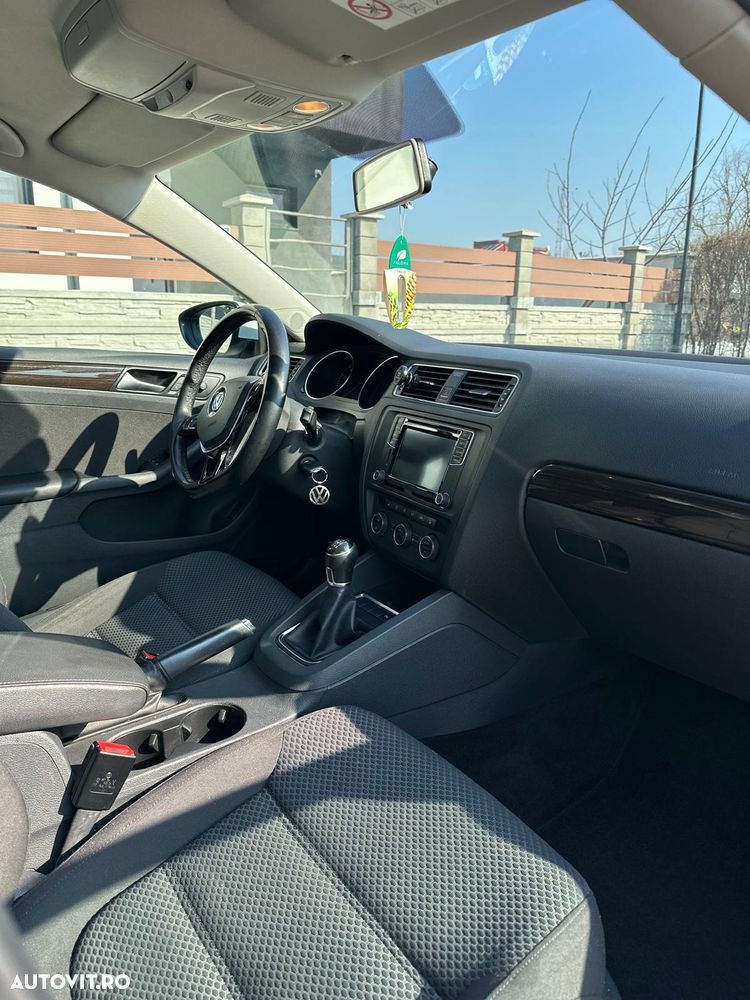 Volkswagen Jetta 1.4 TSI Comfortline - 7