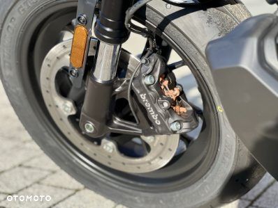 Harley-Davidson Sportster - 2