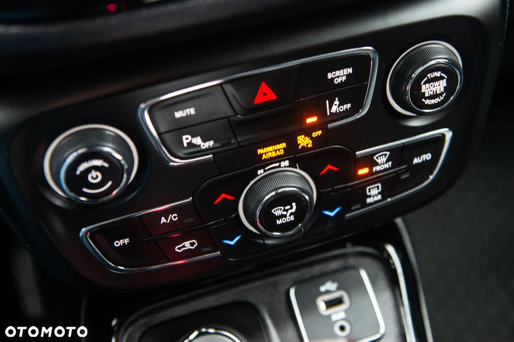 Jeep Compass 1.4 TMair Limited 4WD S&S - 35