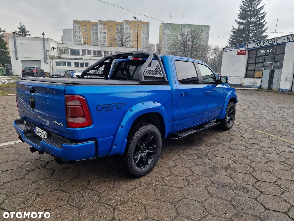 RAM 1500 5.7 Crew Cab Laramie - 4