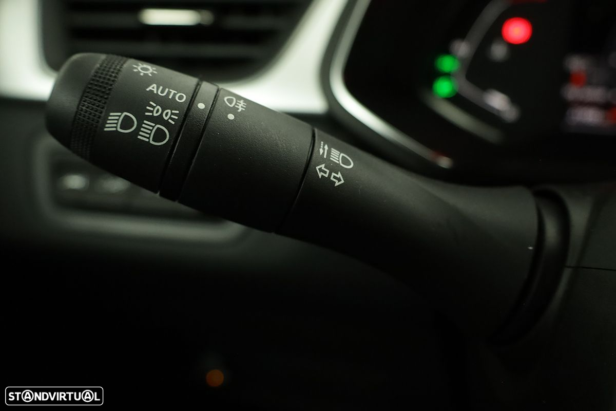 Renault Captur 1.0 TCe Techno Bi-Fuel - 17