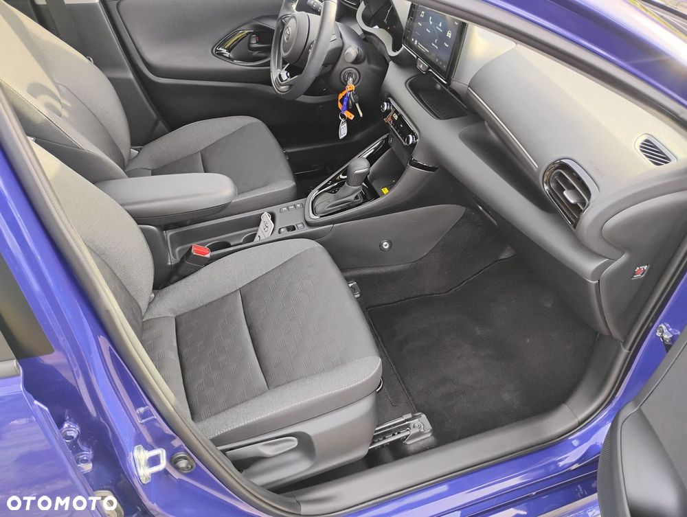 Toyota Yaris Hybrid 1.5 Style - 19