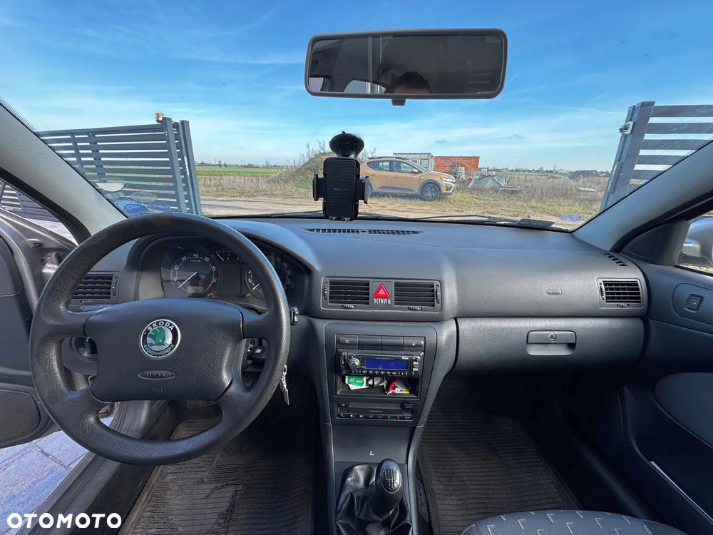 Skoda Octavia 1.6 Tour Plus Ice - 11