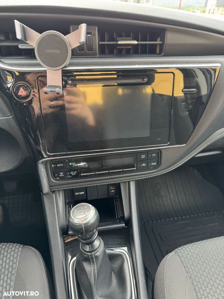 Toyota Corolla 1.6 Valvematic Luna - 3