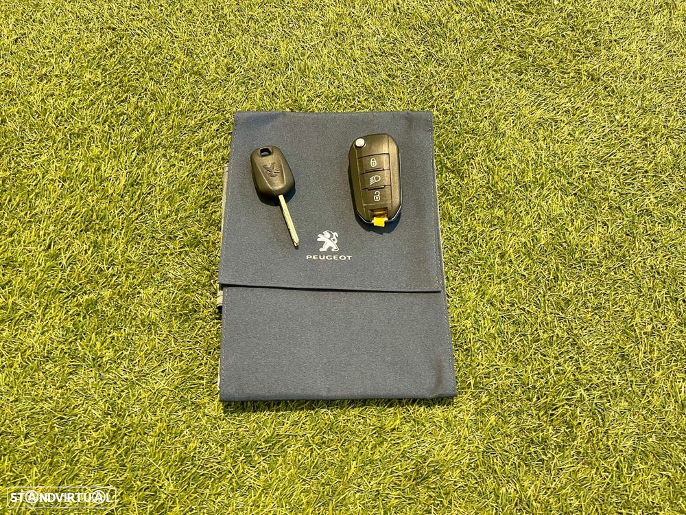 Peugeot 2008 1.5 BlueHDi Active Pack - 33