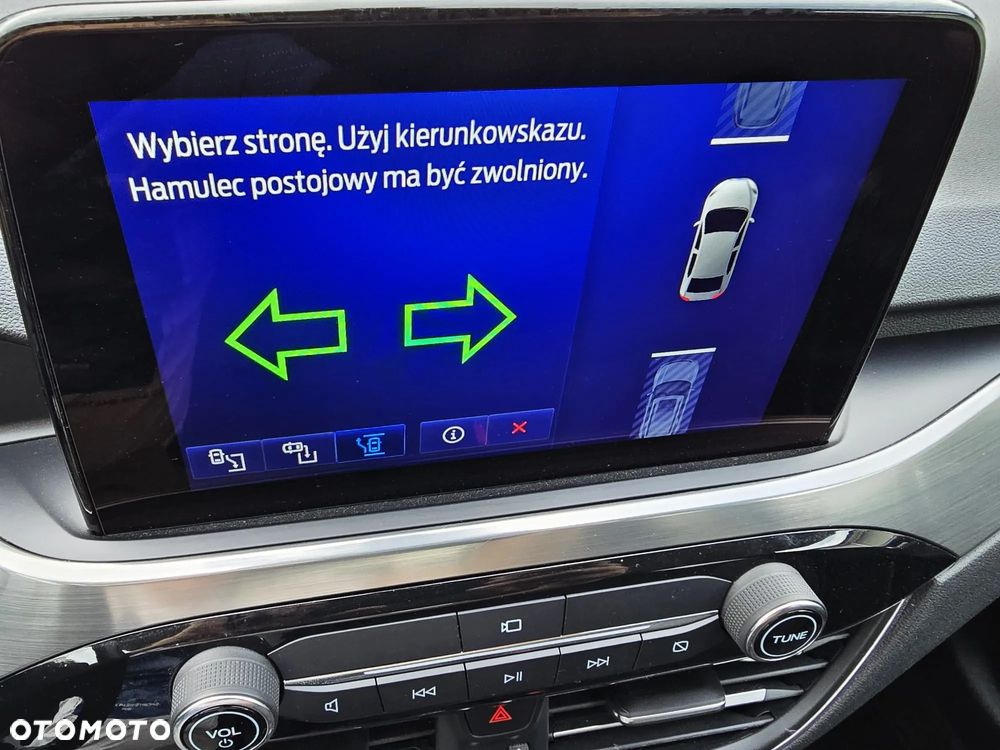 Ford Kuga 1.5 EcoBoost FWD Titanium X - 36
