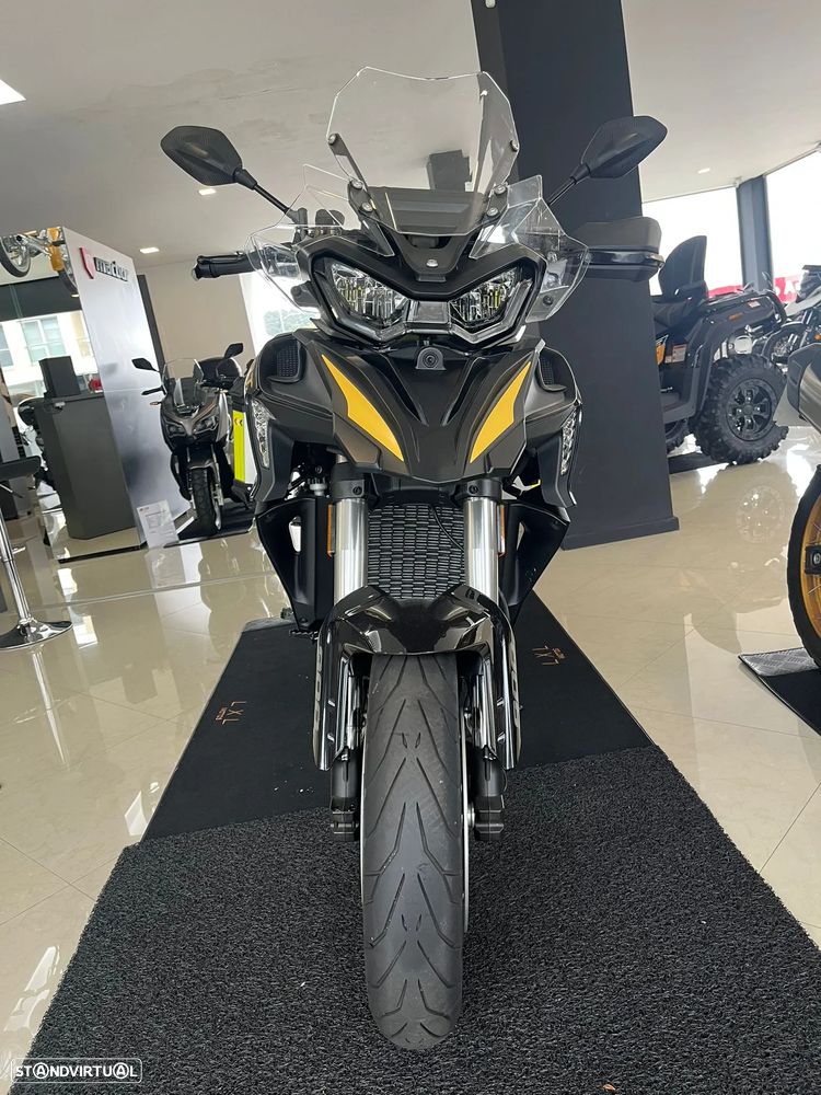 QJ Motor SRT 900S - 4