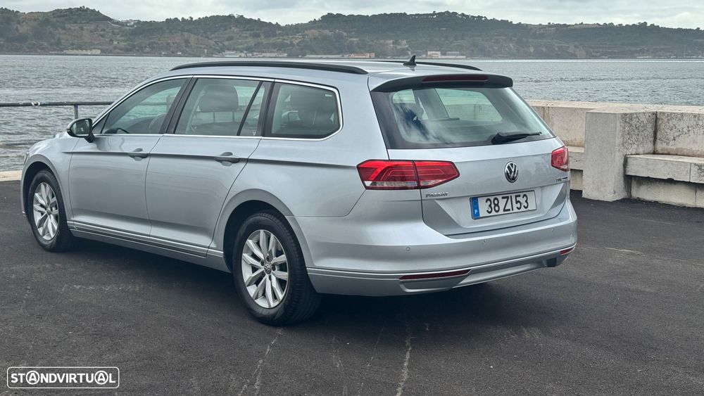 VW Passat Variant 1.6 TDI BlueMotion - 5
