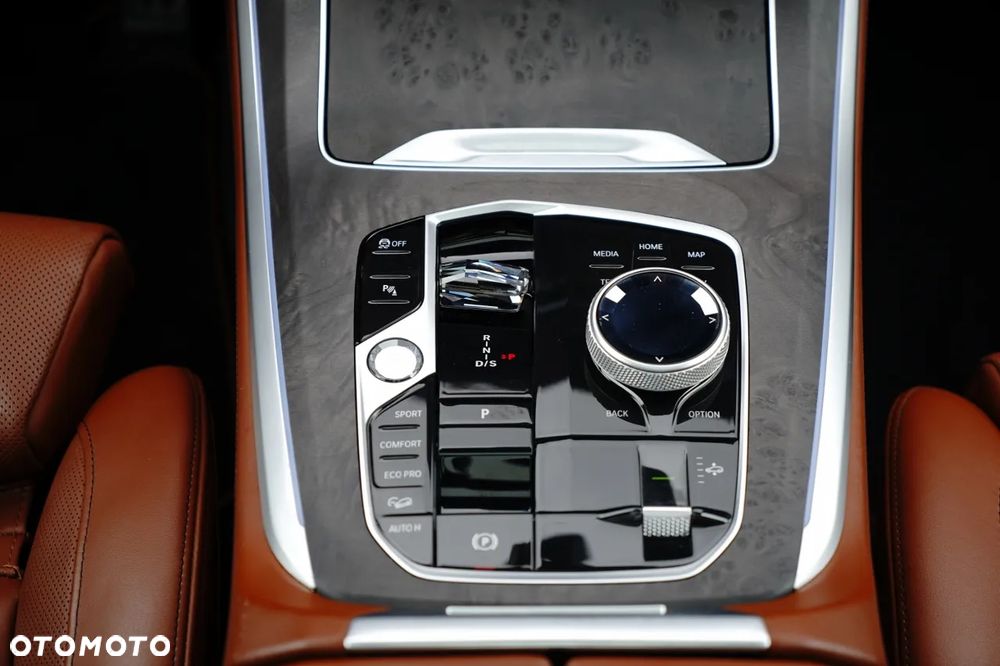 BMW X5 xDrive30d mHEV - 26