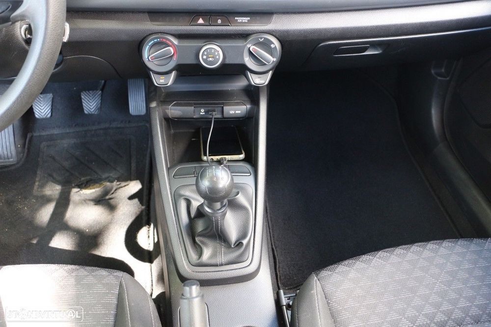 Kia Rio 1.2 CVVT Dynamic - 26