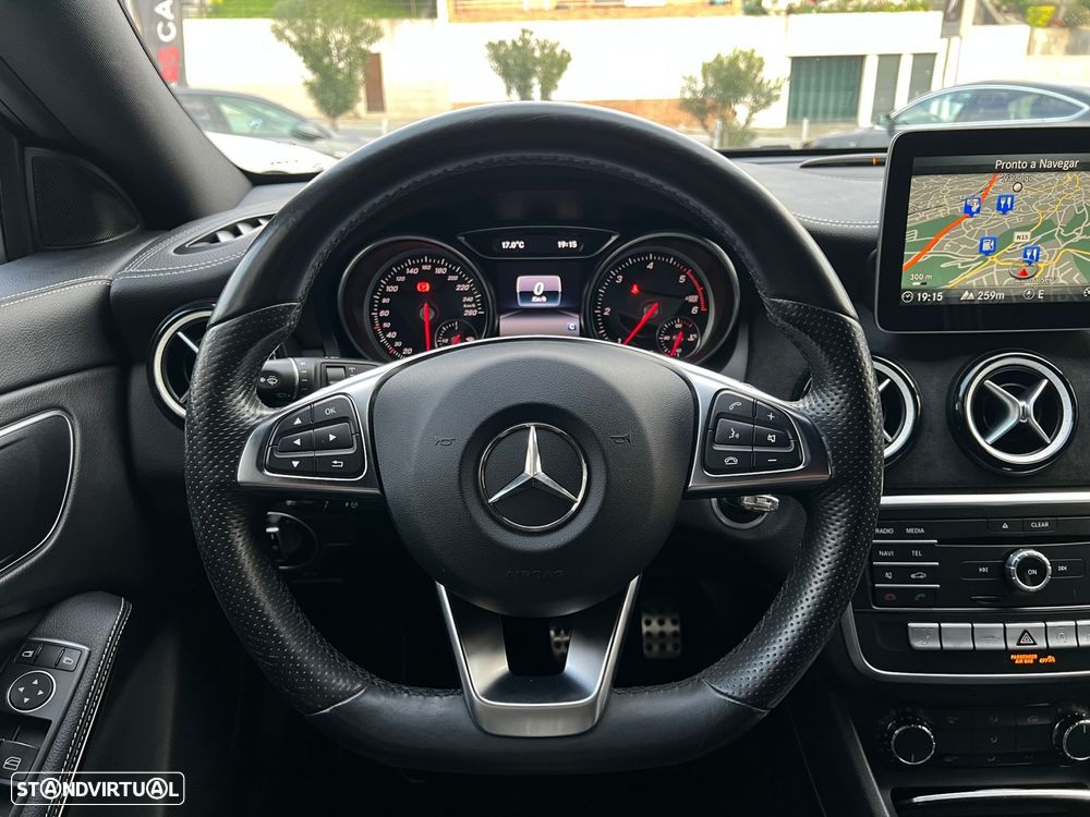 Mercedes-Benz CLA 180 d Shooting Brake AMG Line - 18