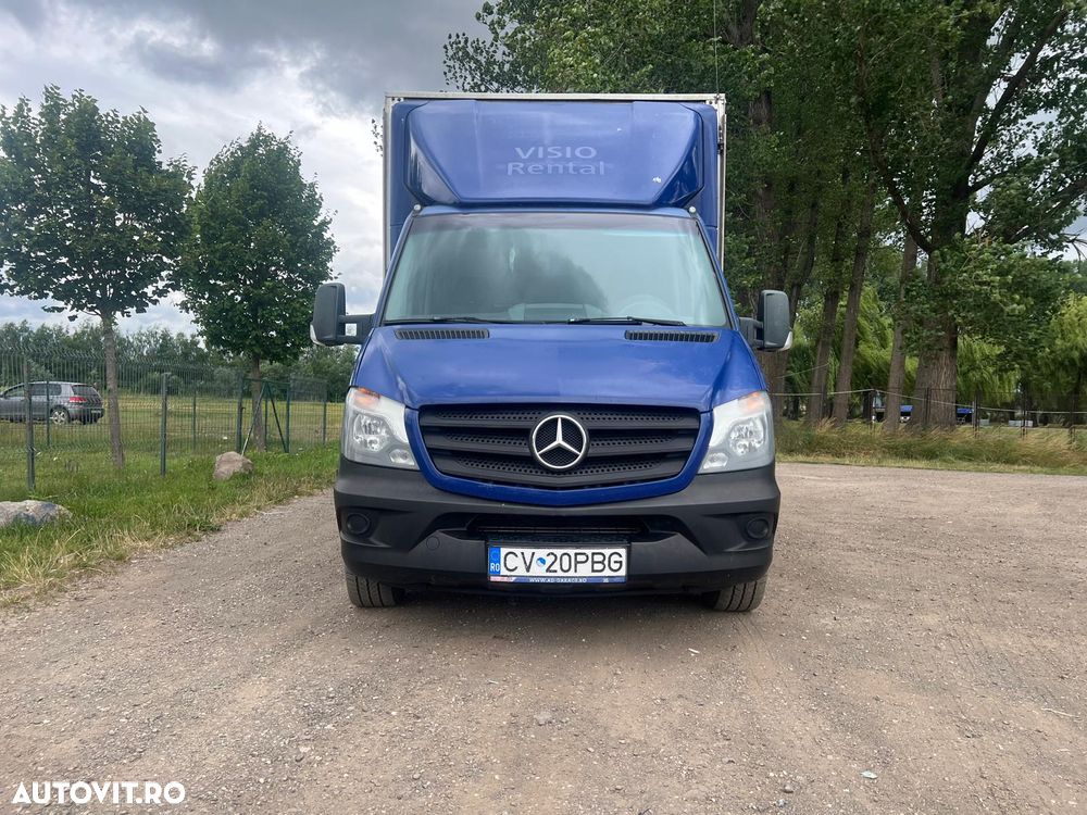 Mercedes-Benz Sprinter - 1