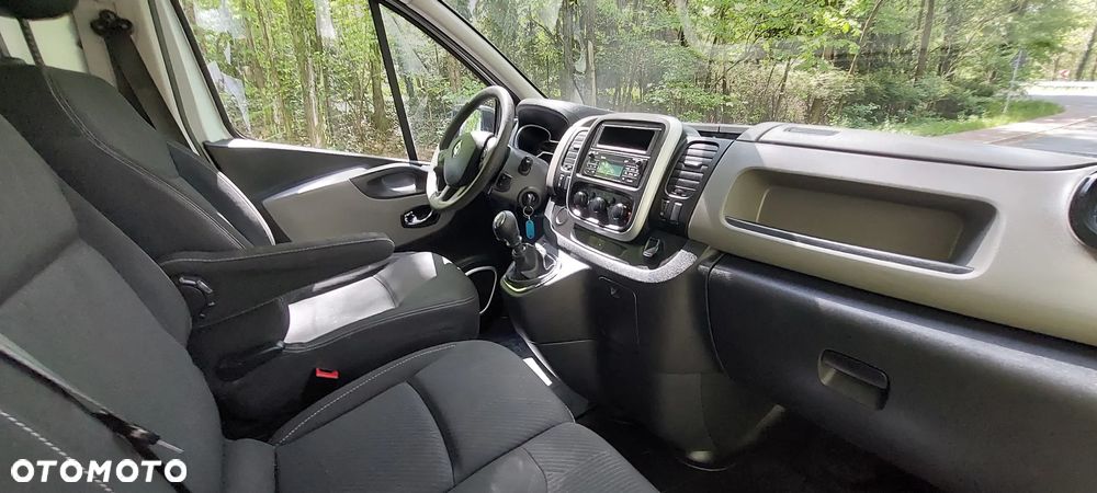 Renault Trafic - 23