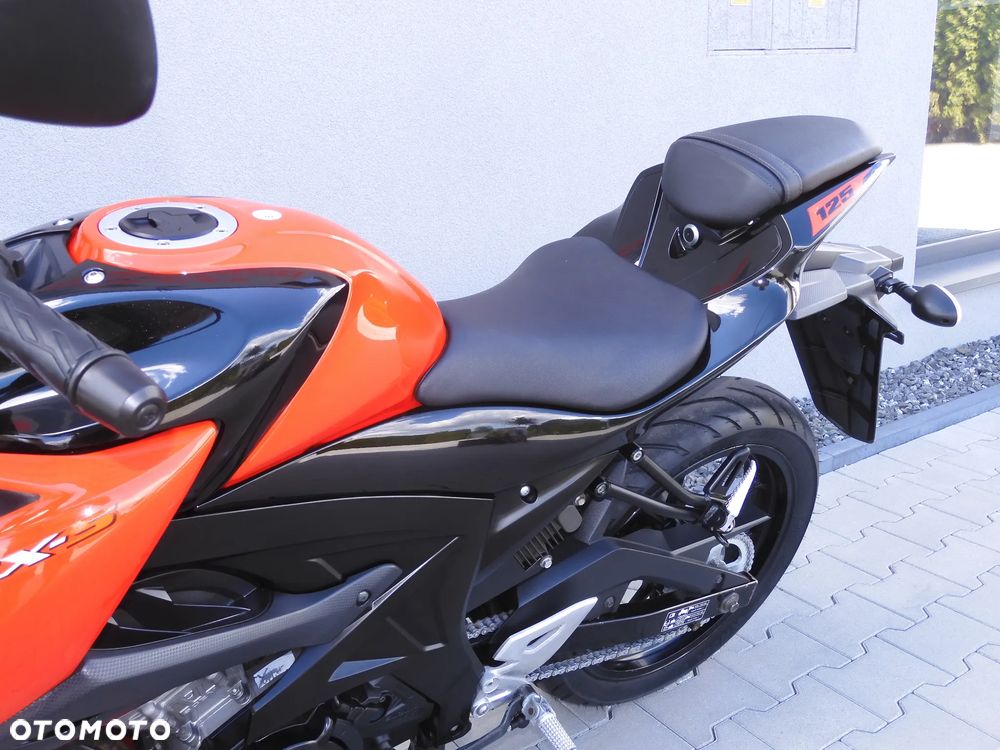Suzuki GSX - 34