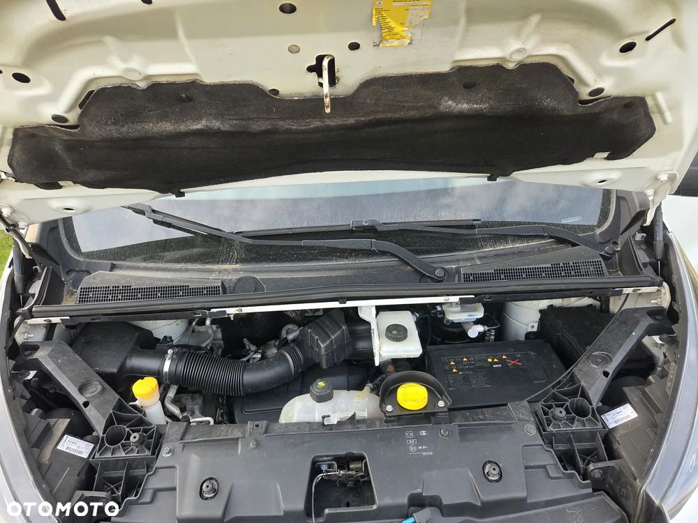 Renault Trafic - 14
