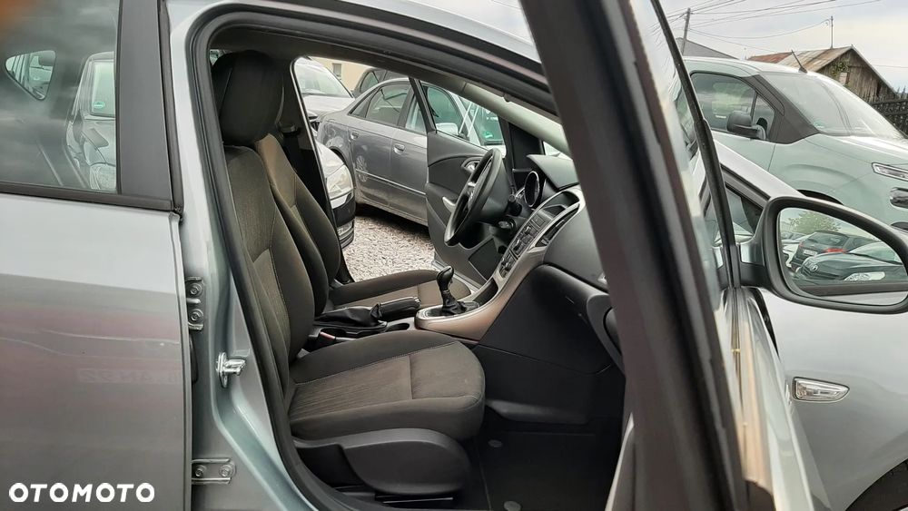 Opel Astra 1.6 Design Edition - 13