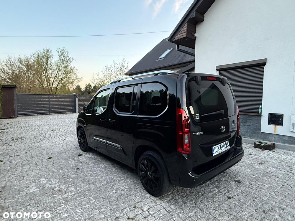 Toyota Proace City Verso 1.5 D-4D Family - 3