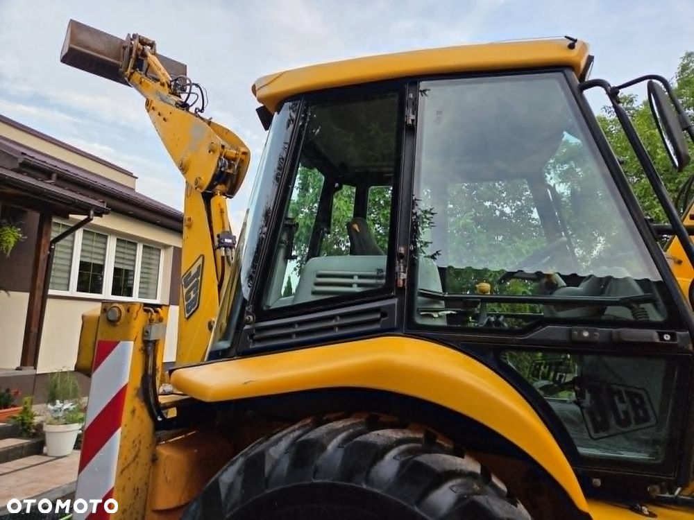 JCB 3CX - 8
