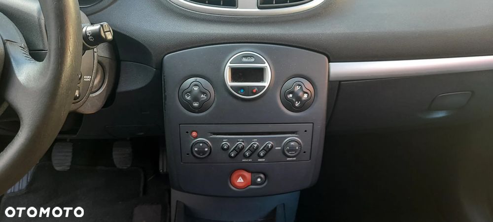 Renault Clio 1.2 16V Authentique - 7