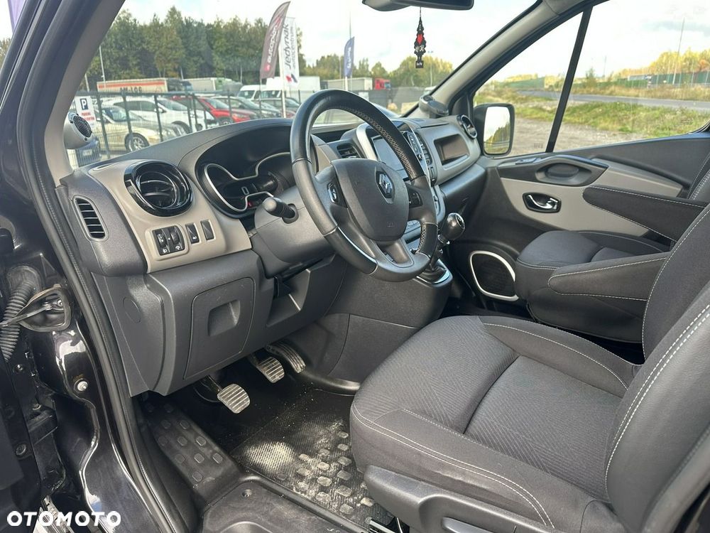 Renault Trafic - 26