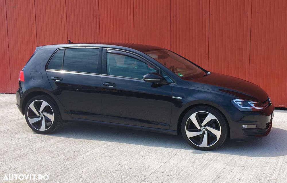 Volkswagen Golf 1.6 TDI BlueMotion Technology Lounge - 7