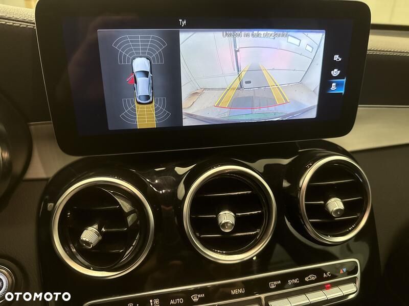 Mercedes-Benz GLC - 16