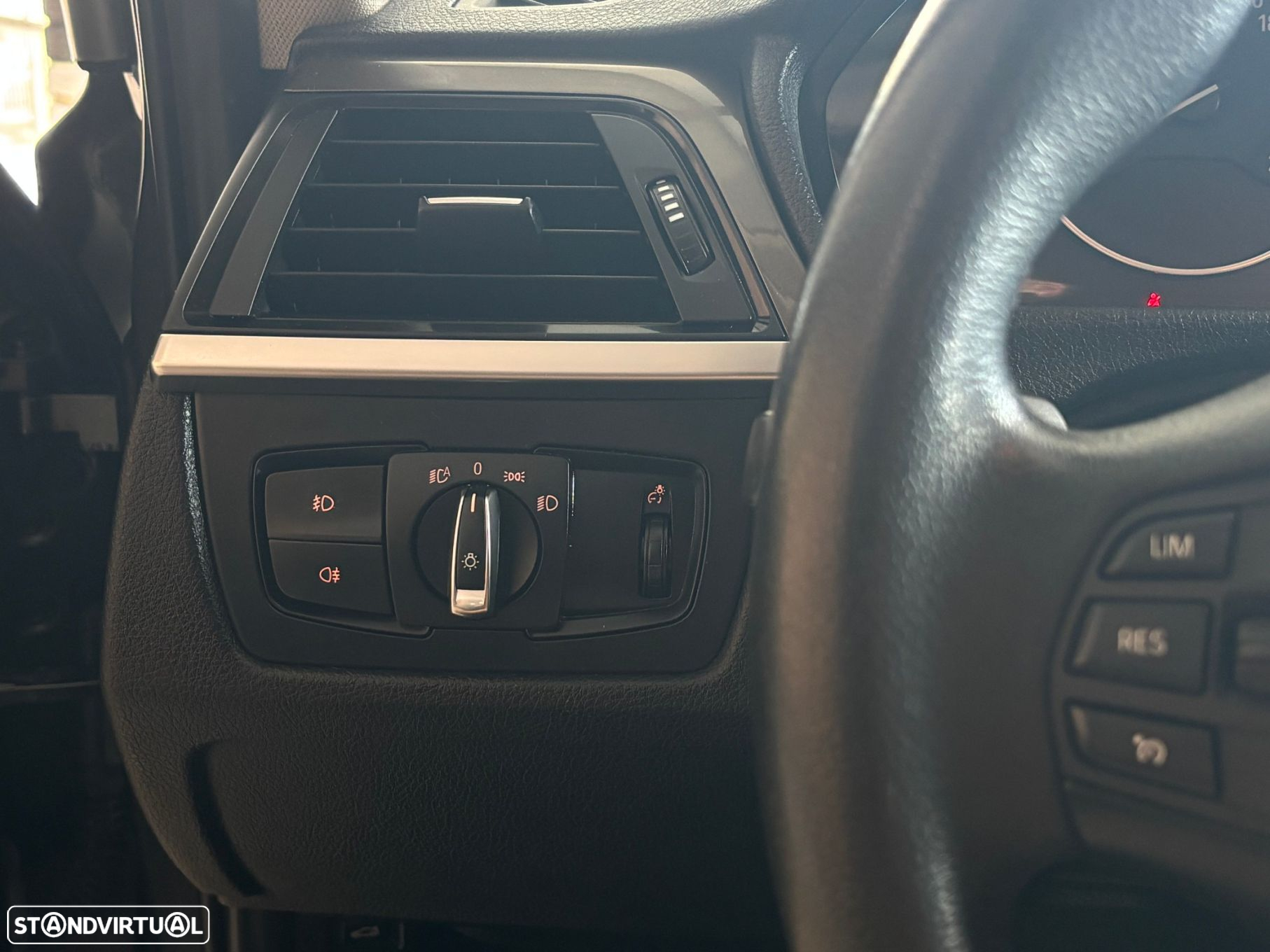 BMW 320 d Touring Auto Line Modern - 22