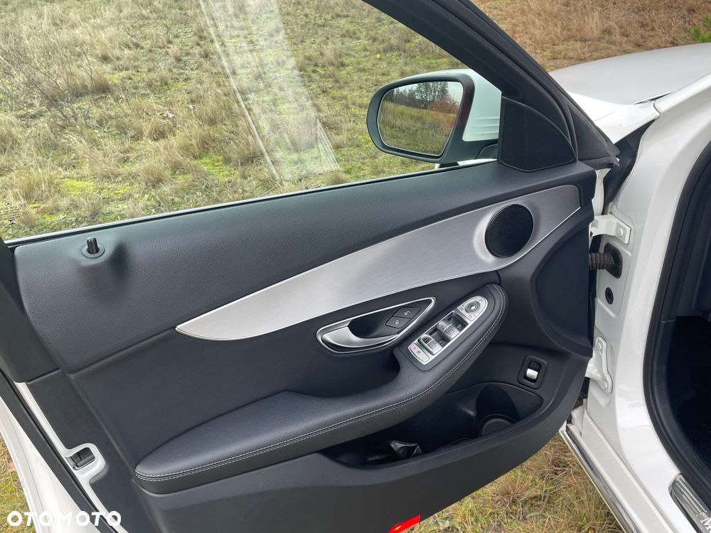 Mercedes-Benz Klasa C 200 4-Matic 7G-TRONIC - 7