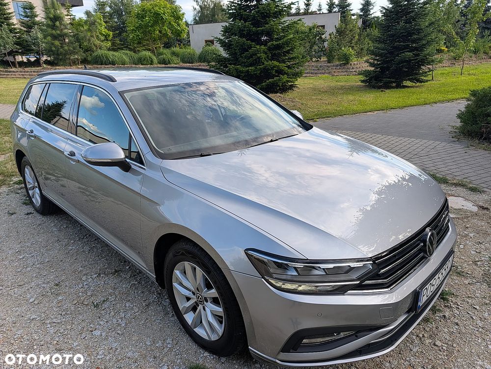 Volkswagen Passat 2.0 TDI SCR DSG - 16