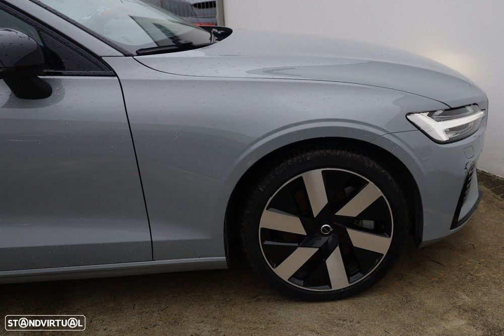 Volvo V60 2.0 T6 AWD TE Plus Dark - 8
