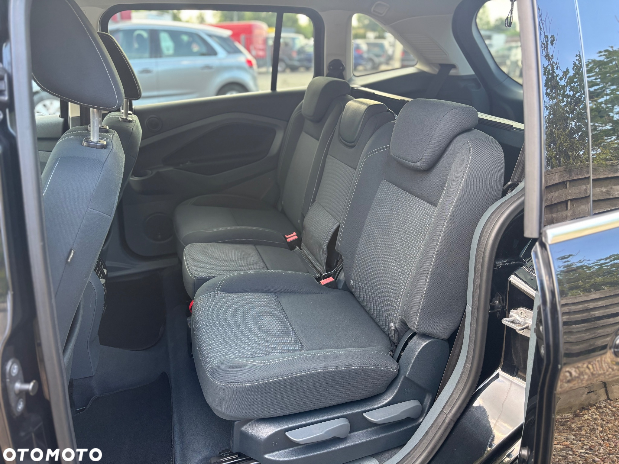 Ford Grand C-MAX 2.0 TDCi Titanium - 23