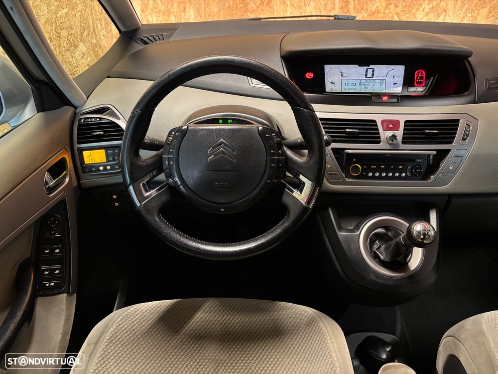 Citroën C4 Picasso 1.6 HDi Exclusive - 16