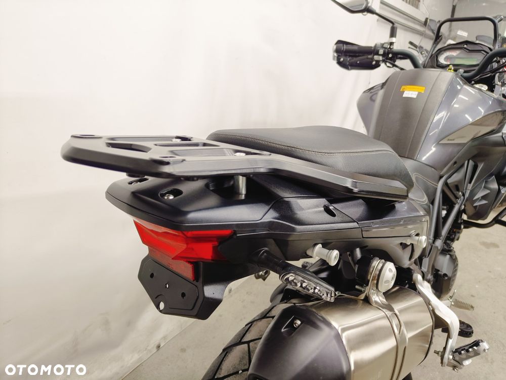 Benelli TRK 502 - 10