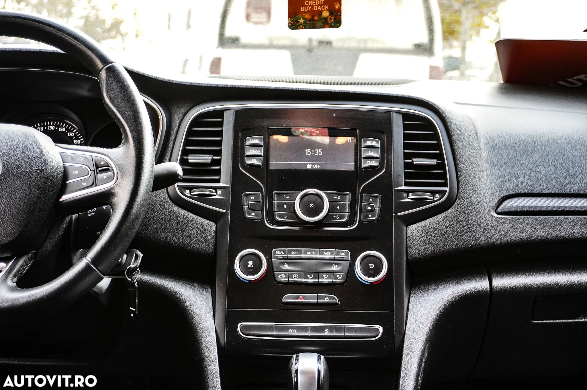 Renault Megane TCe 140 EDC GPF Intens - 19