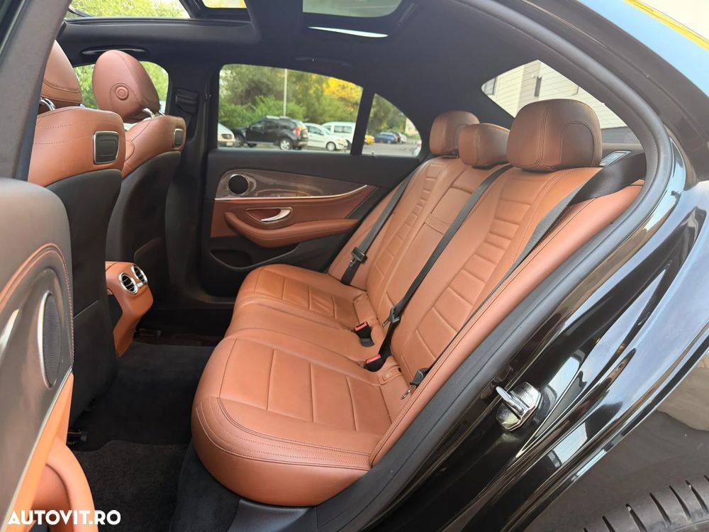 Mercedes-Benz E 220 d 4Matic 9G-TRONIC AMG Line - 10