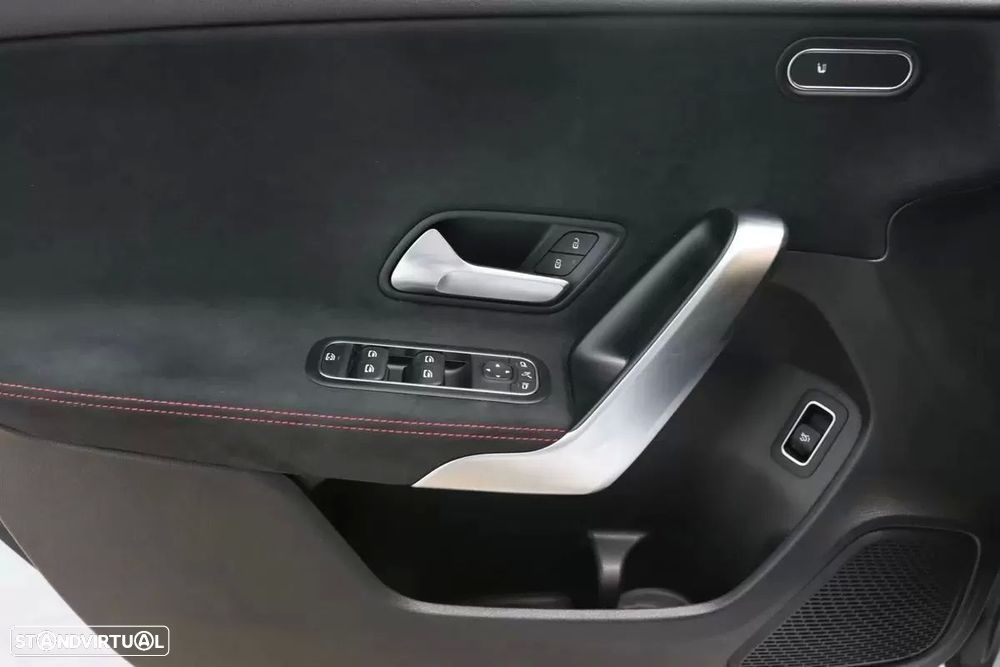 Mercedes-Benz A 180 Limousine d 7G-DCT AMG Line - 7