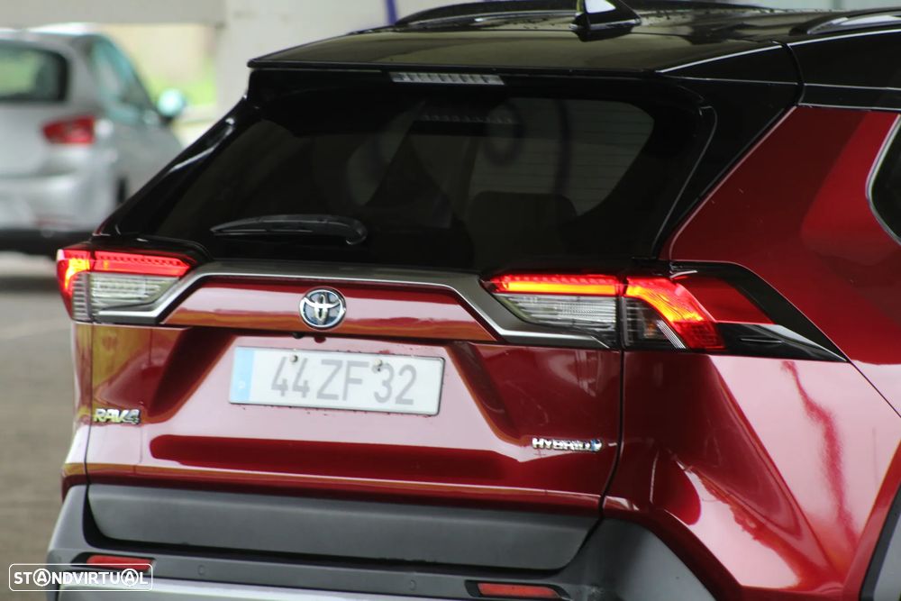 Toyota RAV4 2.5 HDF Lounge - 12