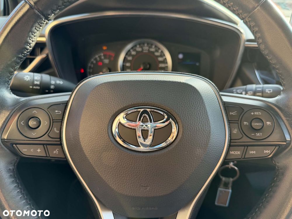Toyota Corolla - 12
