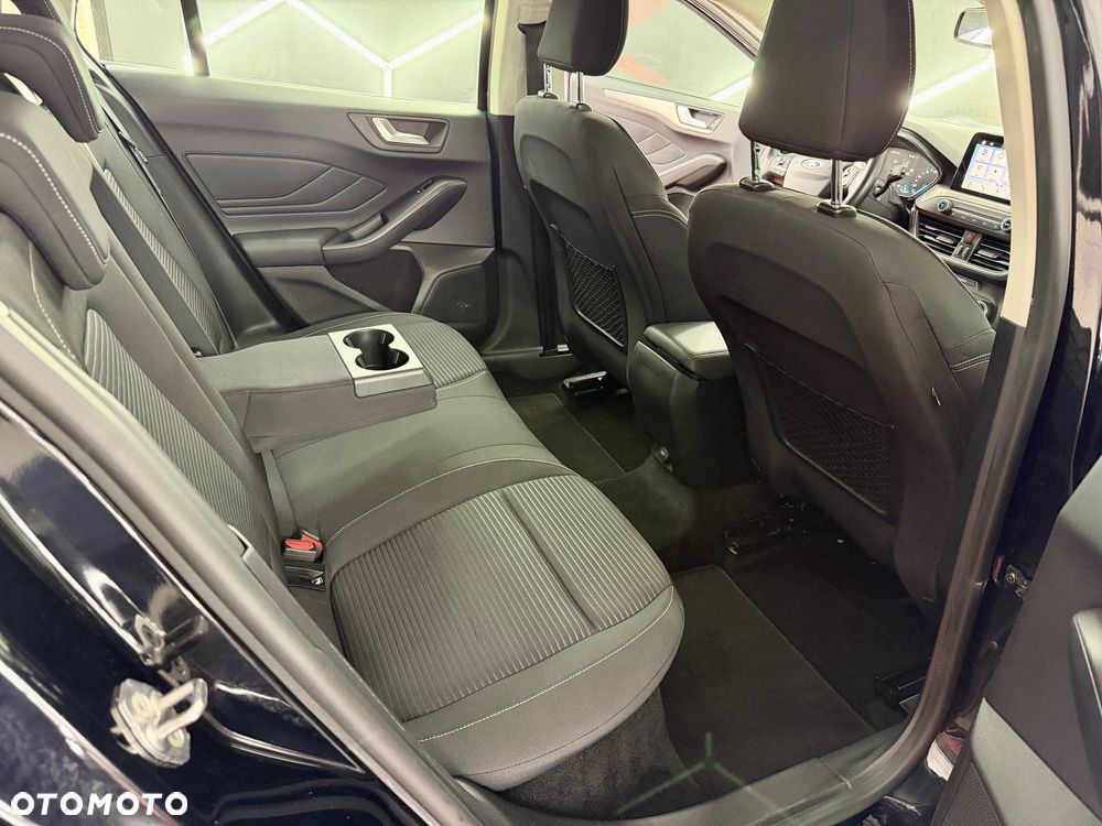 Ford Focus 1.5 EcoBlue STart-Stopp-System TITANIUM - 16