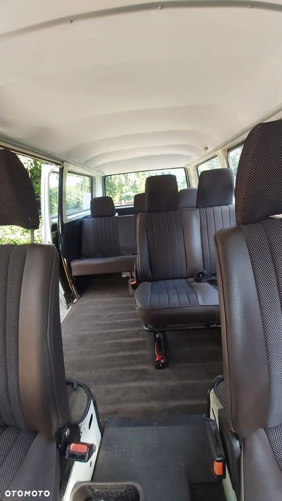 Volkswagen Transporter - 14