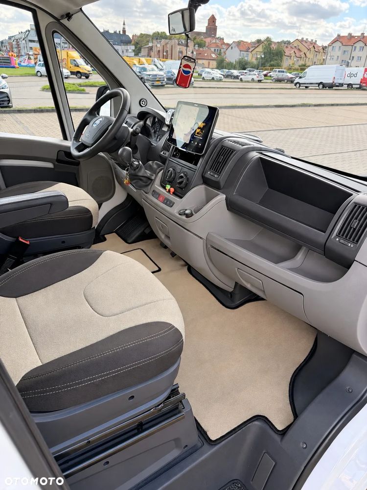 KNAUS SUN TRAVELLER - 11
