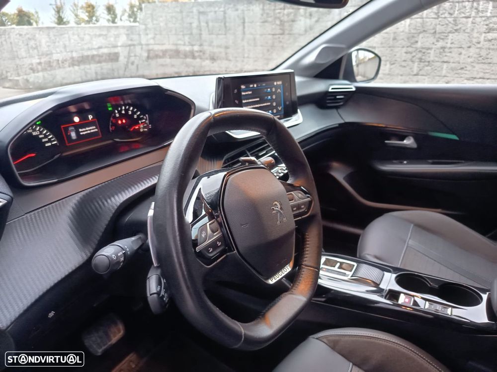 Peugeot 208 1.2 Hybrid Allure e-DCS6 - 10