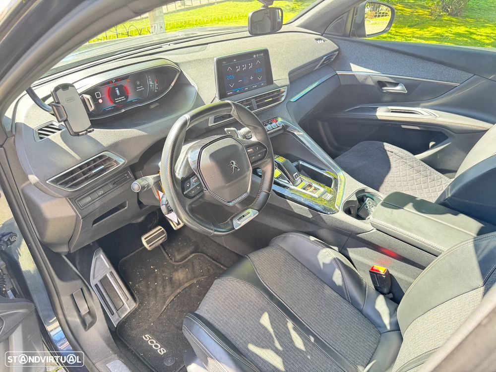 Peugeot 5008 - 8