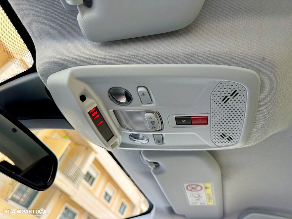 Peugeot e-208 50 kWh Active Pack - 22