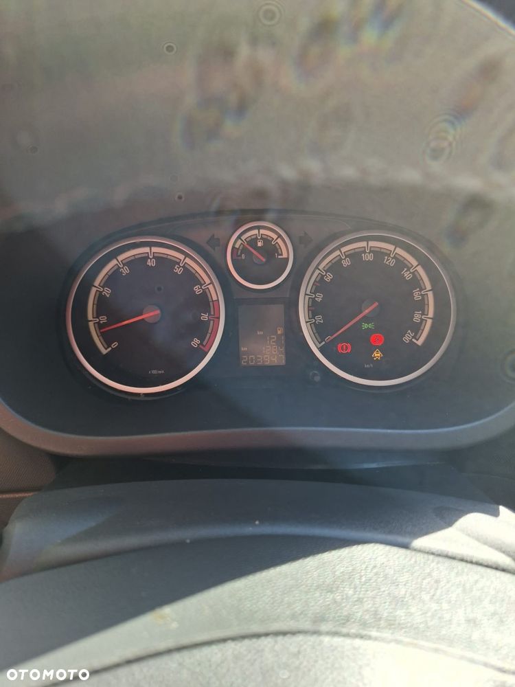 Opel Corsa - 2