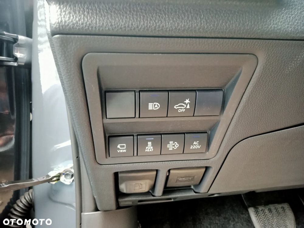 Toyota Hilux 2.8 D-4D Double Cab Invincible 4x4 - 19