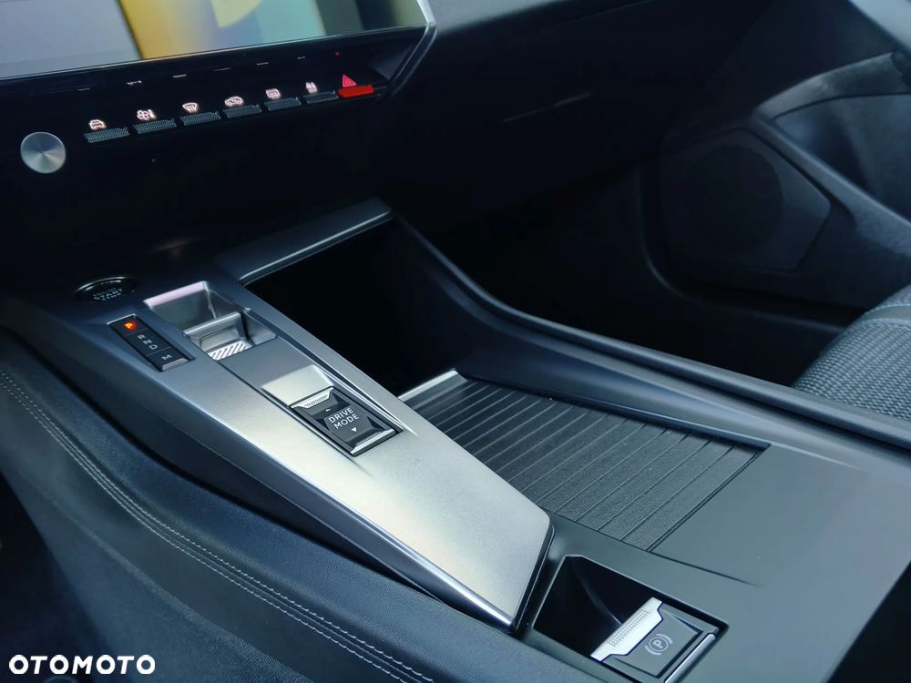 Peugeot 308 BlueHDi FAP 130 EAT8 Stop & Start Allure Pack - 22