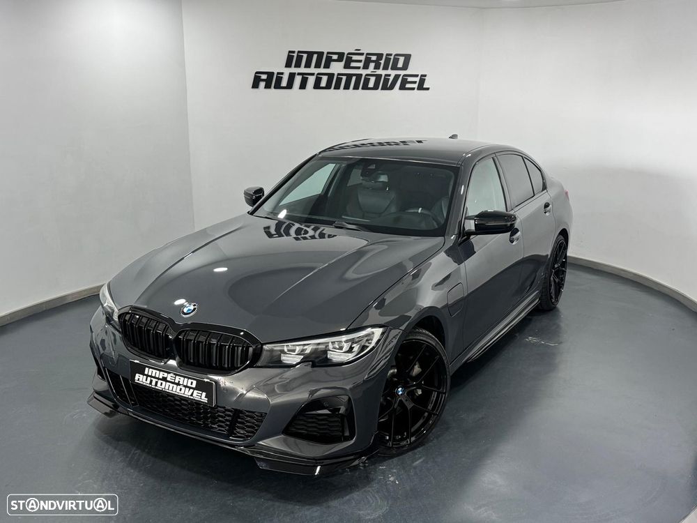 BMW 330 e Pack M Auto - 1