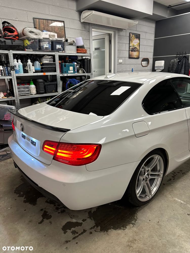 BMW Seria 3 320d DPF M Sport Edition - 7