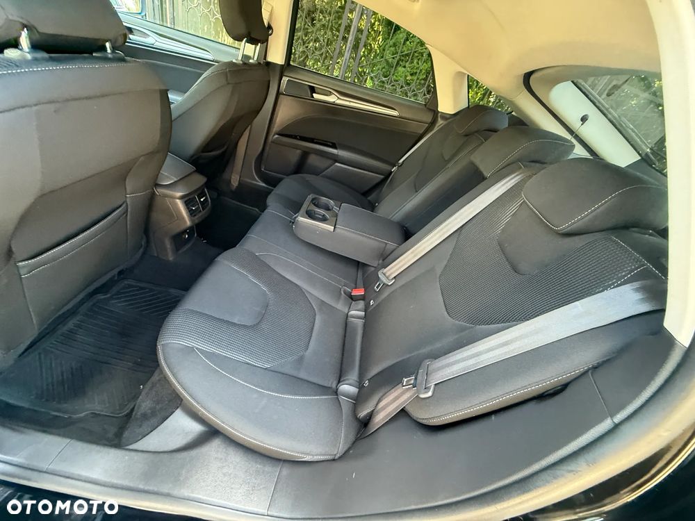Ford Mondeo 2.0 EcoBlue Titanium - 35